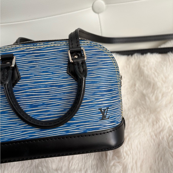 Louis Vuitton Limited Edition Nano Alma - Picture 2 of 6